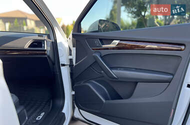 Внедорожник / Кроссовер Audi Q5 2018 в 