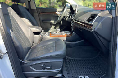 Внедорожник / Кроссовер Audi Q5 2018 в 