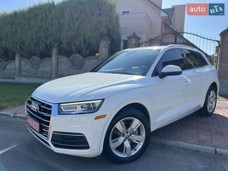 Внедорожник / Кроссовер Audi Q5 2018 в Ровно