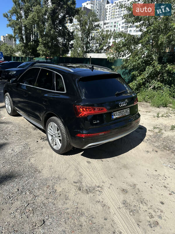 Внедорожник / Кроссовер Audi Q5 2018 в Киеве