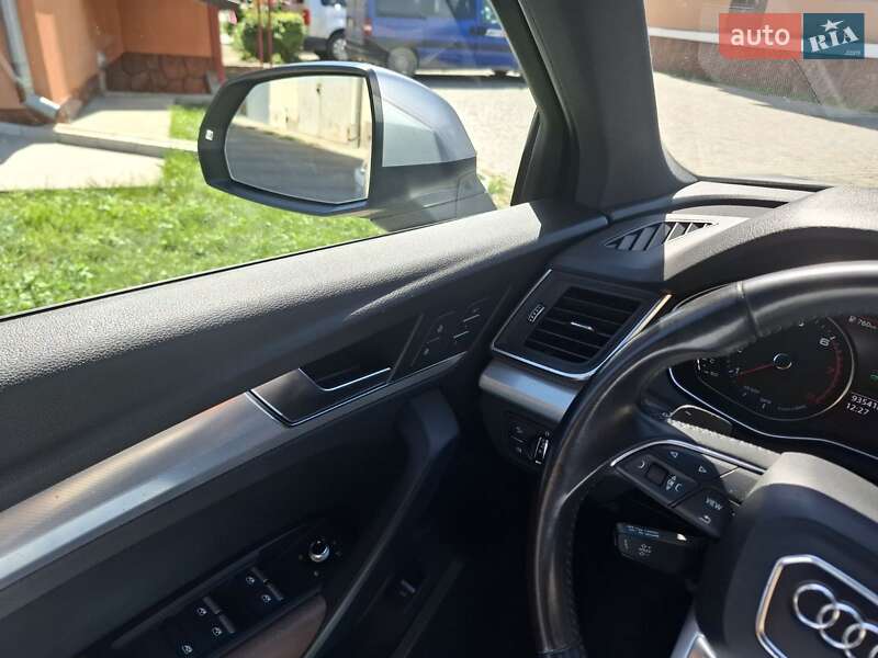 Внедорожник / Кроссовер Audi Q5 2017 в Чорткове