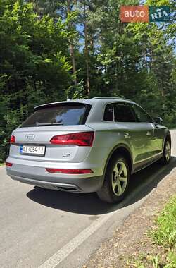 Внедорожник / Кроссовер Audi Q5 2017 в 