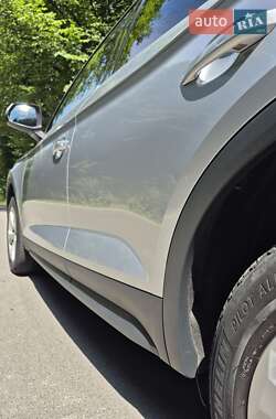 Внедорожник / Кроссовер Audi Q5 2017 в 