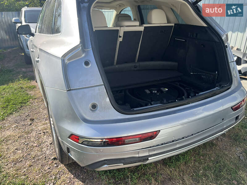 Внедорожник / Кроссовер Audi Q5 2021 в Нововолынске
