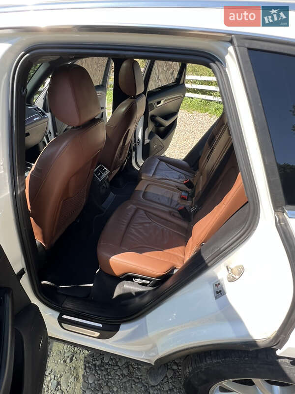 Внедорожник / Кроссовер Audi Q5 2011 в Ивано-Франковске