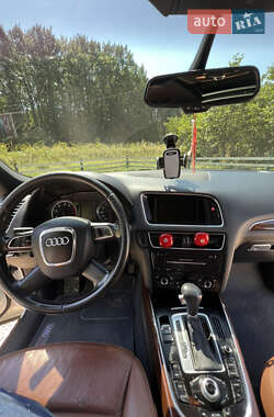 Внедорожник / Кроссовер Audi Q5 2011 в 