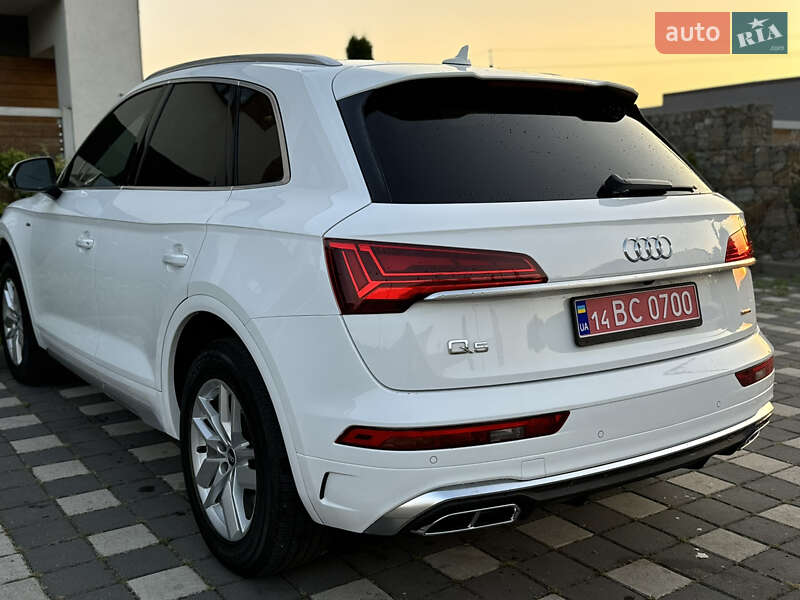 Внедорожник / Кроссовер Audi Q5 2022 в Стрые