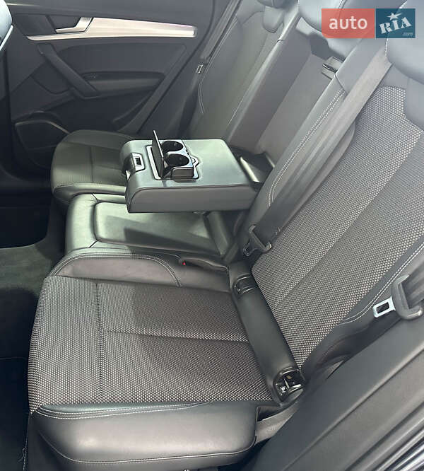 Внедорожник / Кроссовер Audi Q5 2018 в Львове