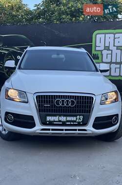 Внедорожник / Кроссовер Audi Q5 2012 в 