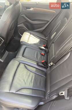 Внедорожник / Кроссовер Audi Q5 2012 в 