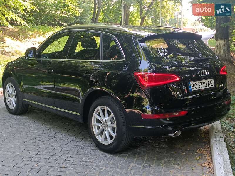 Внедорожник / Кроссовер Audi Q5 2013 в Черновцах