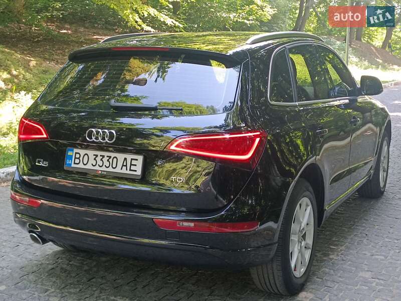 Внедорожник / Кроссовер Audi Q5 2013 в Черновцах