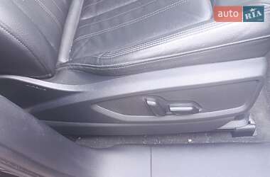 Внедорожник / Кроссовер Audi Q5 2018 в 