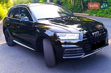 Внедорожник / Кроссовер Audi Q5 2018 в 