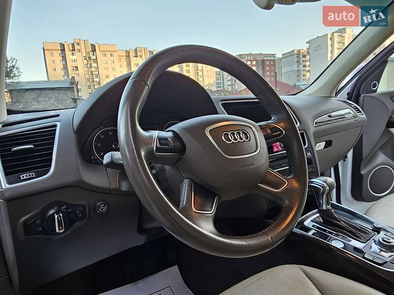 Внедорожник / Кроссовер Audi Q5 2015 в Львове
