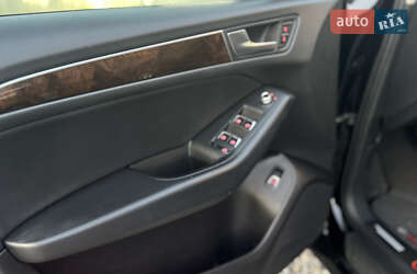 Внедорожник / Кроссовер Audi Q5 2015 в 