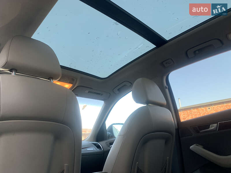 Внедорожник / Кроссовер Audi Q5 2011 в Киеве