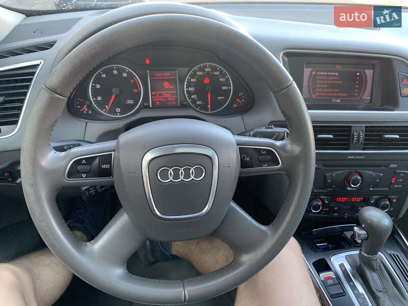 Внедорожник / Кроссовер Audi Q5 2011 в Киеве