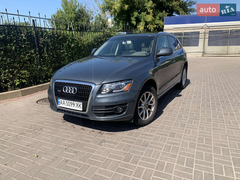 Внедорожник / Кроссовер Audi Q5 2011 в Киеве