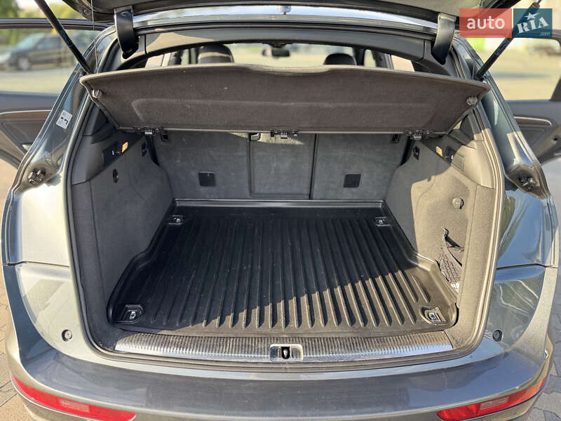 Внедорожник / Кроссовер Audi Q5 2013 в Киеве
