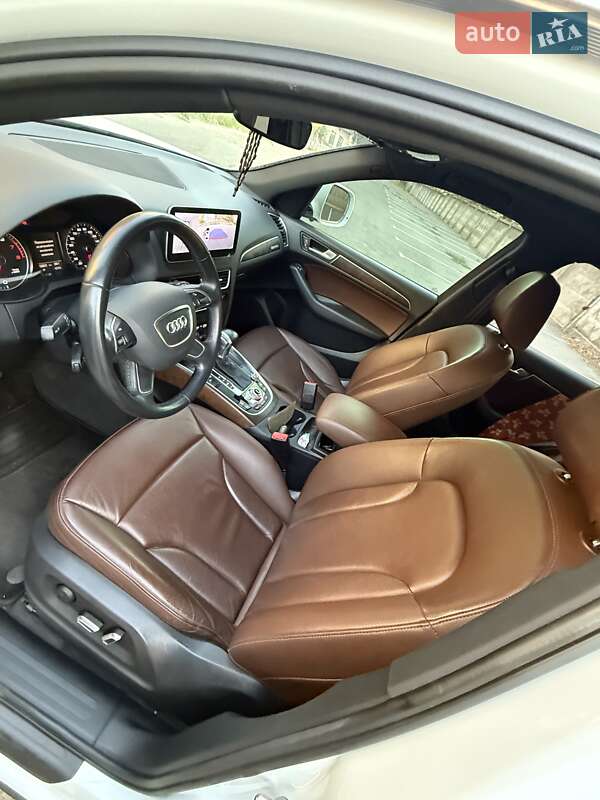 Позашляховик / Кросовер Audi Q5 2016 в Одесі