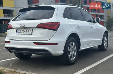 Внедорожник / Кроссовер Audi Q5 2015 в 