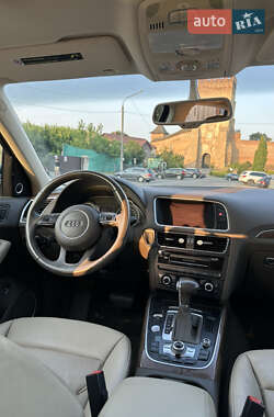 Позашляховик / Кросовер Audi Q5 2016 в 