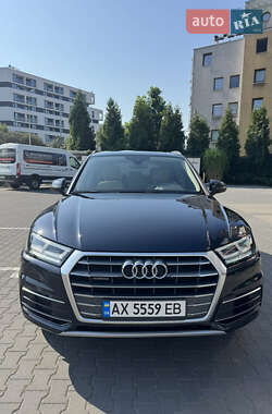 Внедорожник / Кроссовер Audi Q5 2018 в Ужгороде