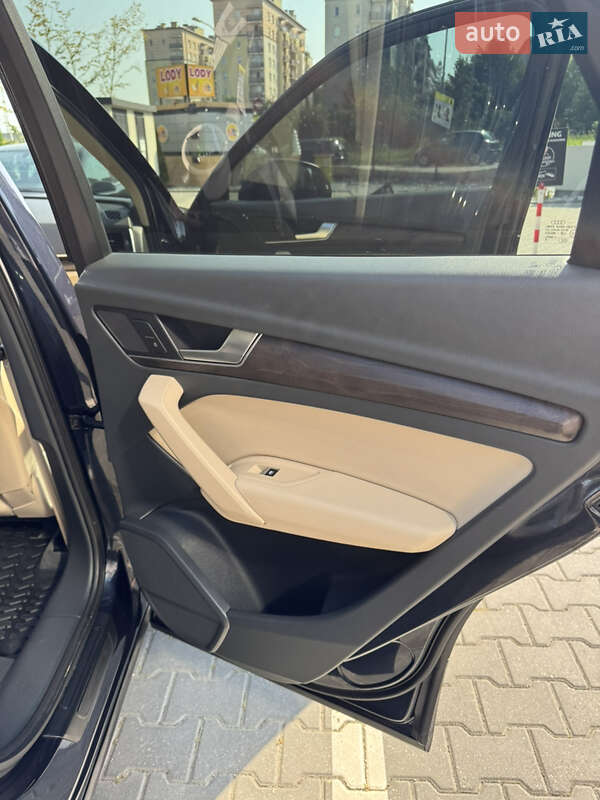Внедорожник / Кроссовер Audi Q5 2018 в Ужгороде