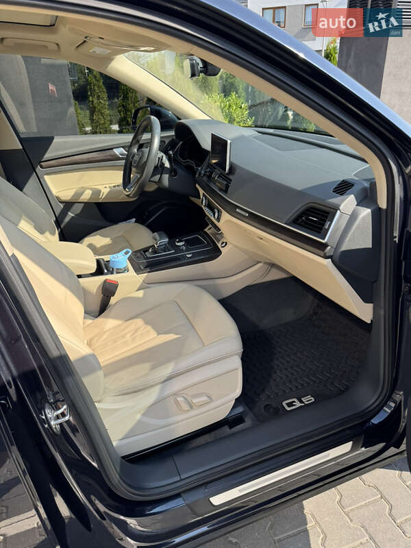 Внедорожник / Кроссовер Audi Q5 2018 в Харькове
