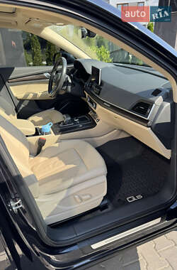 Внедорожник / Кроссовер Audi Q5 2018 в 