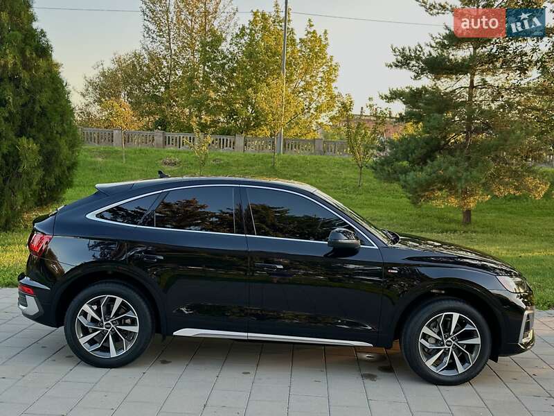 Внедорожник / Кроссовер Audi Q5 2022 в Киеве