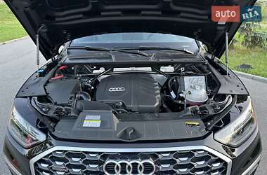 Внедорожник / Кроссовер Audi Q5 2022 в 
