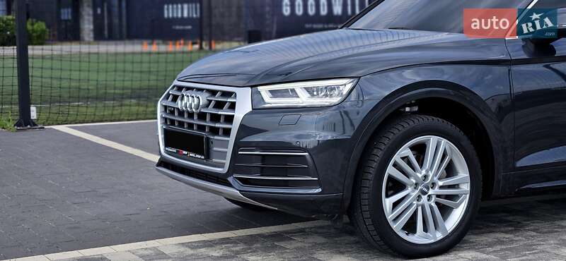Внедорожник / Кроссовер Audi Q5 2018 в Мукачево