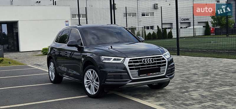 Внедорожник / Кроссовер Audi Q5 2018 в Мукачево