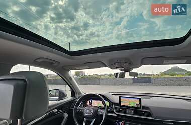 Внедорожник / Кроссовер Audi Q5 2018 в 