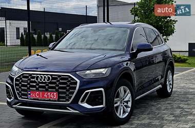 Внедорожник / Кроссовер Audi Q5 2022 в 