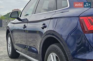 Внедорожник / Кроссовер Audi Q5 2022 в 