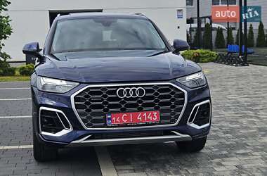 Внедорожник / Кроссовер Audi Q5 2022 в 