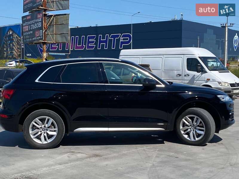 Внедорожник / Кроссовер Audi Q5 2019 в Львове