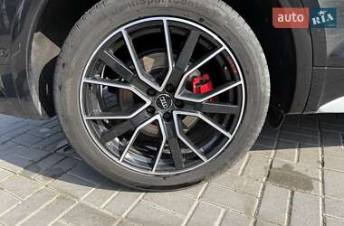 Позашляховик / Кросовер Audi Q5 2020 в 