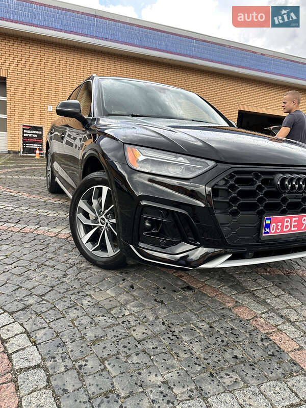 Внедорожник / Кроссовер Audi Q5 2021 в Луцке