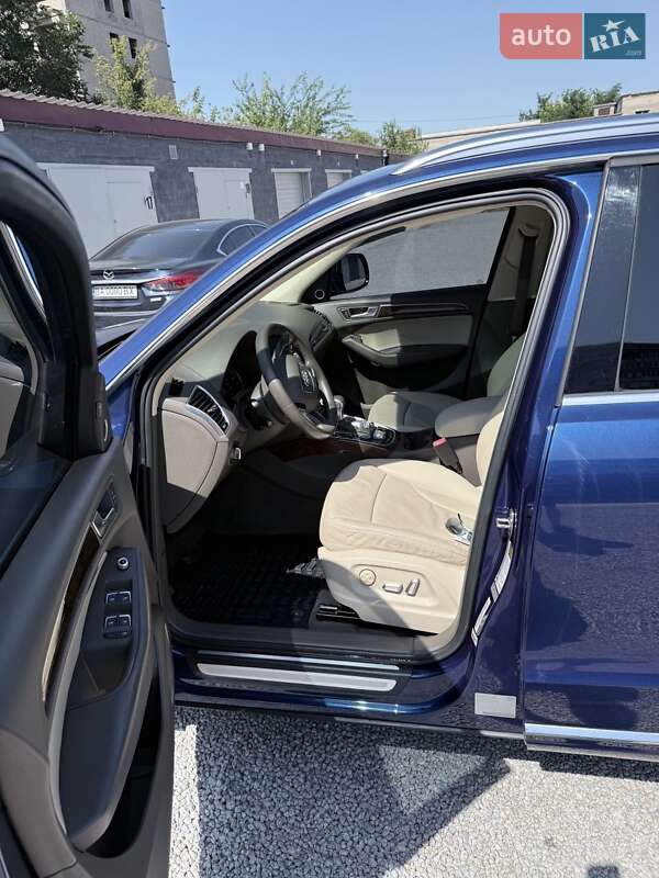 Внедорожник / Кроссовер Audi Q5 2015 в Кропивницком