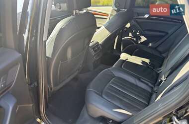 Внедорожник / Кроссовер Audi Q5 2018 в 