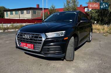 Внедорожник / Кроссовер Audi Q5 2018 в Остроге