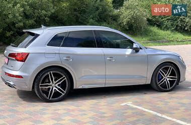 Внедорожник / Кроссовер Audi Q5 2021 в 
