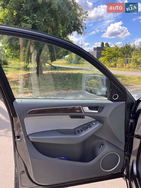 Внедорожник / Кроссовер Audi Q5 2015 в Черкассах