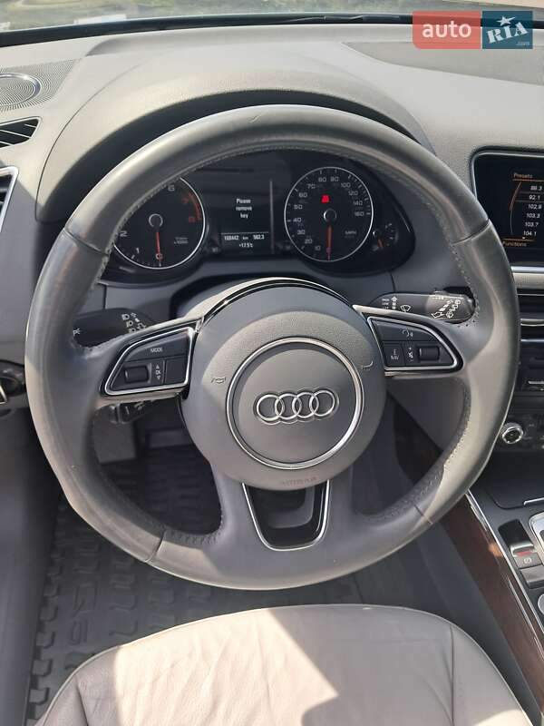 Внедорожник / Кроссовер Audi Q5 2015 в Черкассах