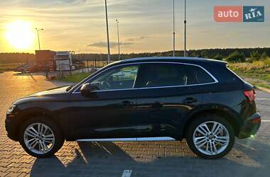 Внедорожник / Кроссовер Audi Q5 2018 в 