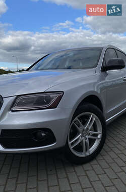 Внедорожник / Кроссовер Audi Q5 2015 в 